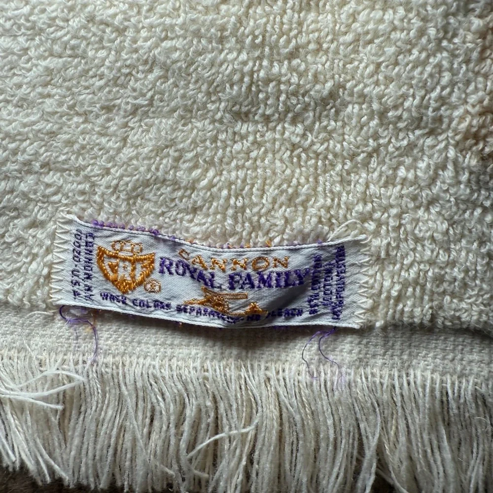 Cannon Royal Family Cotton Hand Towel Fringe Neutral Floral Snowflake Pristine‎